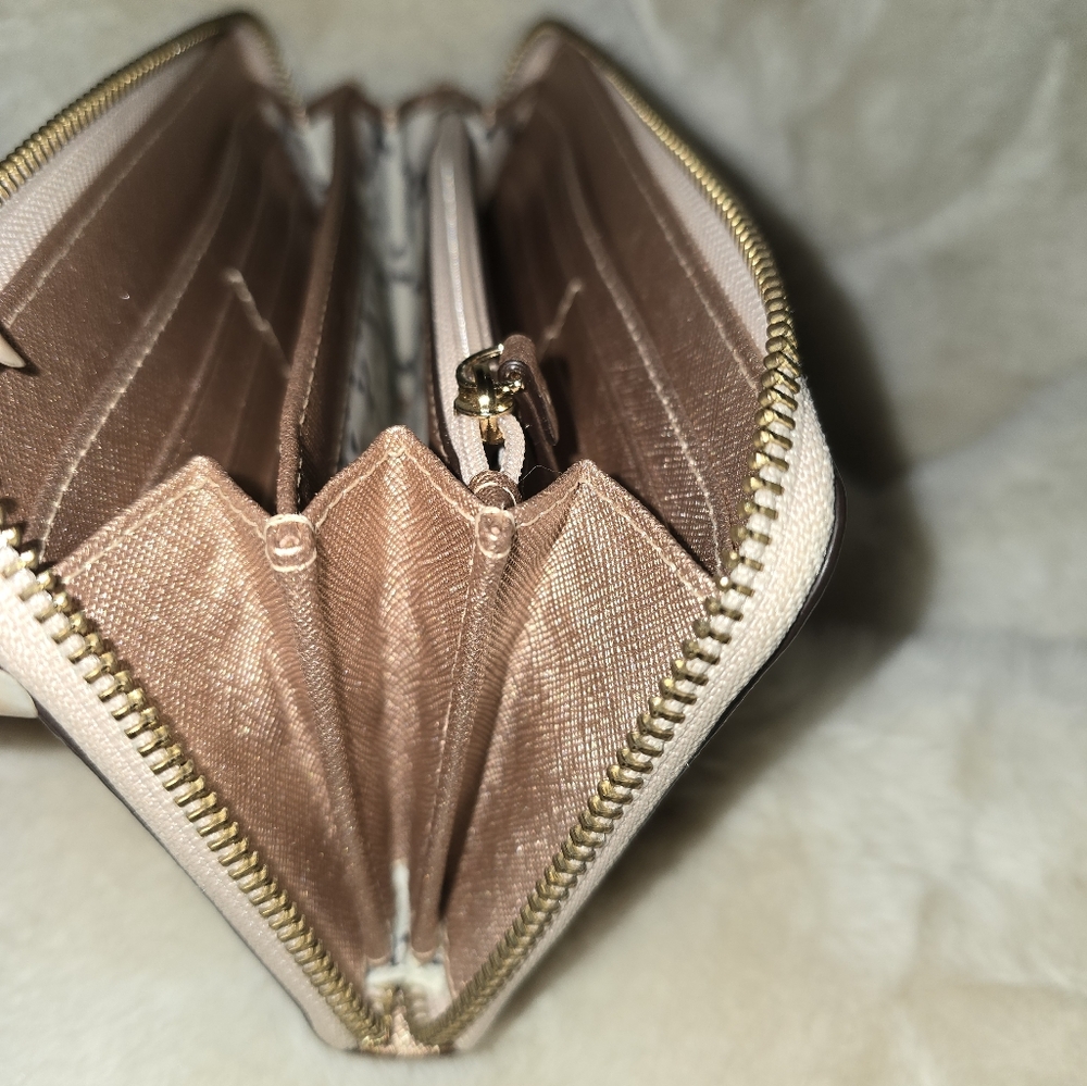 kate spade rose gold zip around wallet - Picture 6 of 12